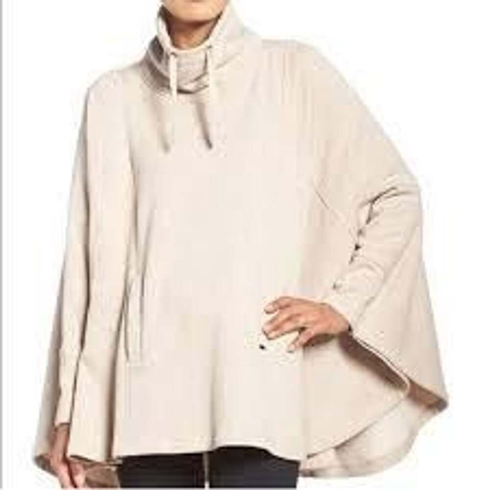 Ugg Pichot Fleece Poncho Size XS/S Oatmeal Tan Funnel Neck